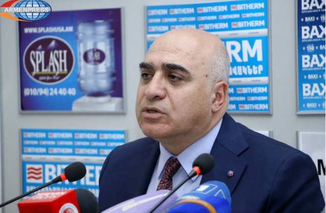 ՀՀ կառավարության առաջնահերթ քայլն արտահերթ ընտրություններ անցկացնելն է. Արսեն Ղազարյանը՝ բիզնես սպասումների մասին