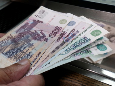 Соседи России борются с последствиями падения рубля