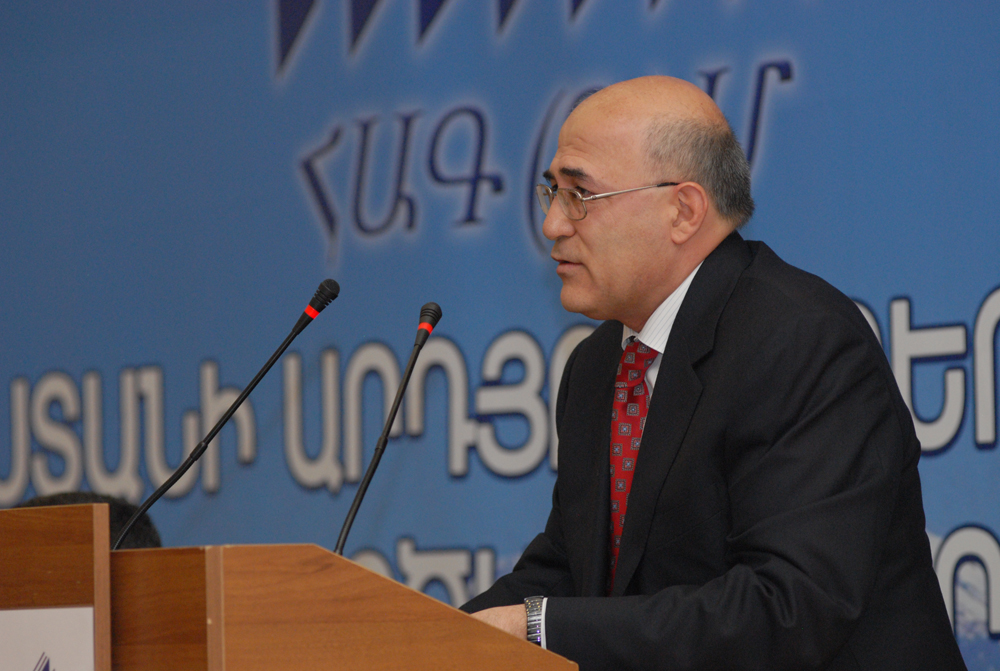Ծնվել է Արմեն Մկոյանը